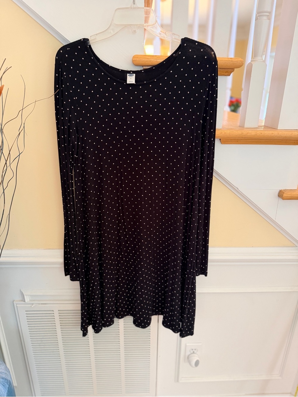 Ladies Size Medium Old Navy Black Dress with White Polka Dots GUC